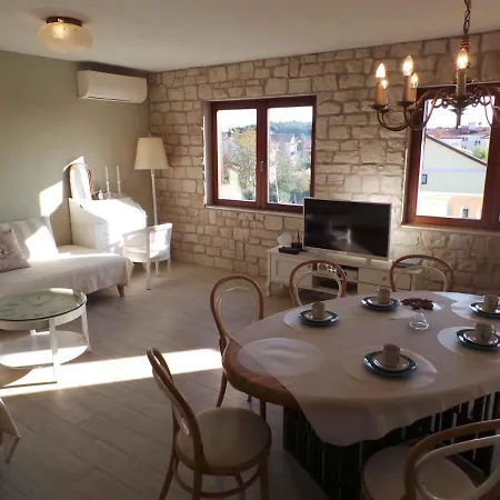 Apartment In Porec/istrien 38388 Porec